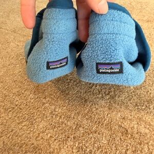 Patagonia Kids Blue Fleece Mittens